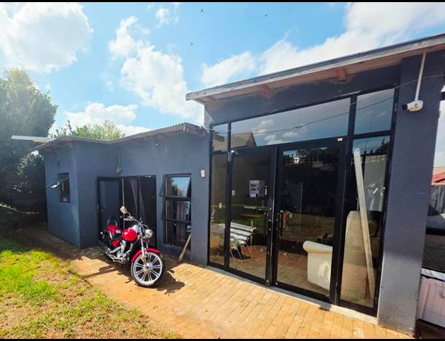 3 BEDROOM PROPERTY TO RENT IN GERDVIEW